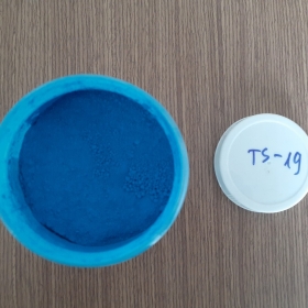 Bột màu xanh dương - Công Ty TNHH Nhựa Nhuận Hồng